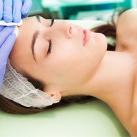 Acne šveitimas (pilingas) su natinuel kosmetika Acne šveitimas (pilingas) su natinuel kosmetika
